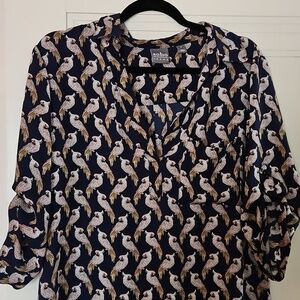 Navy and White Button Up Top, 3/4 Sleeves, Parrot Design, Sz M